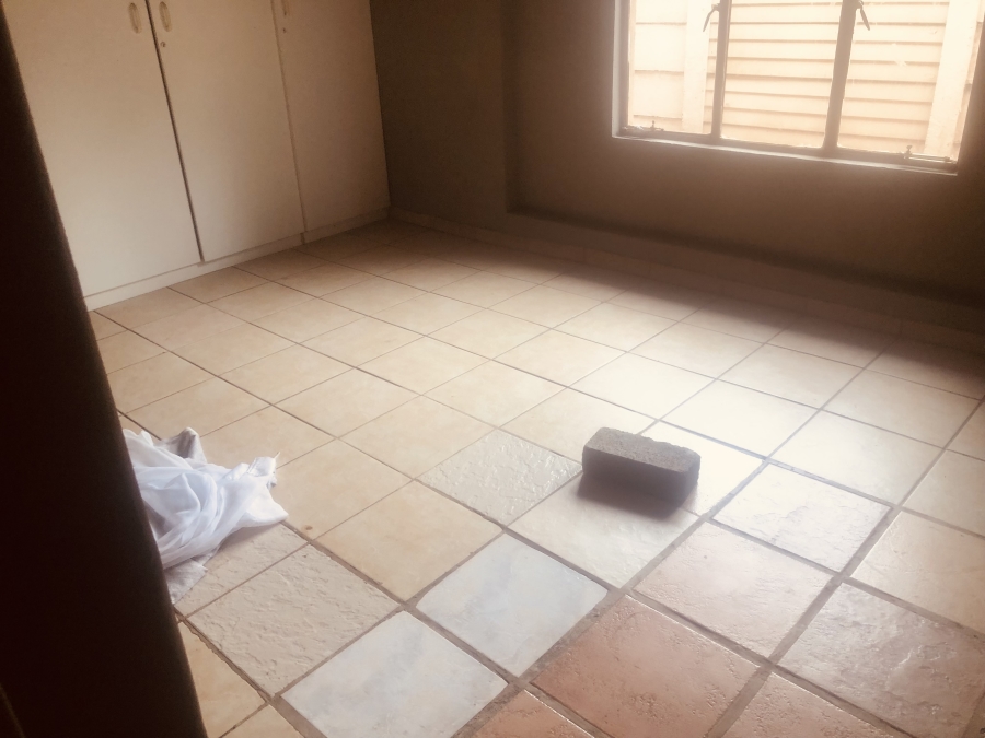 10 Bedroom Property for Sale in Pretoria North Gauteng