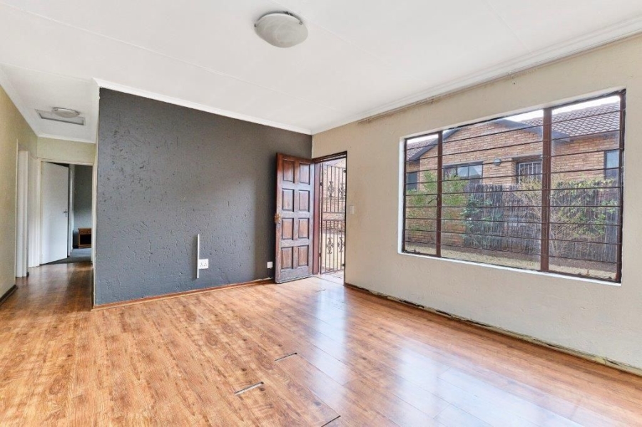 3 Bedroom Property for Sale in Noordhang Gauteng