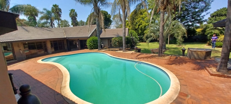 3 Bedroom Property for Sale in Denneoord Gauteng