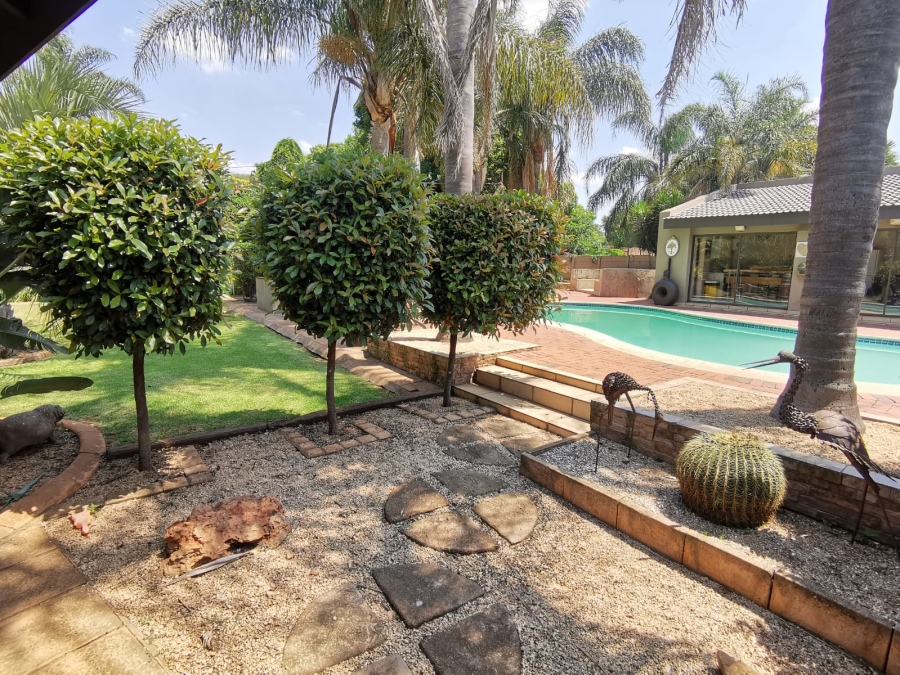 3 Bedroom Property for Sale in Denneoord Gauteng