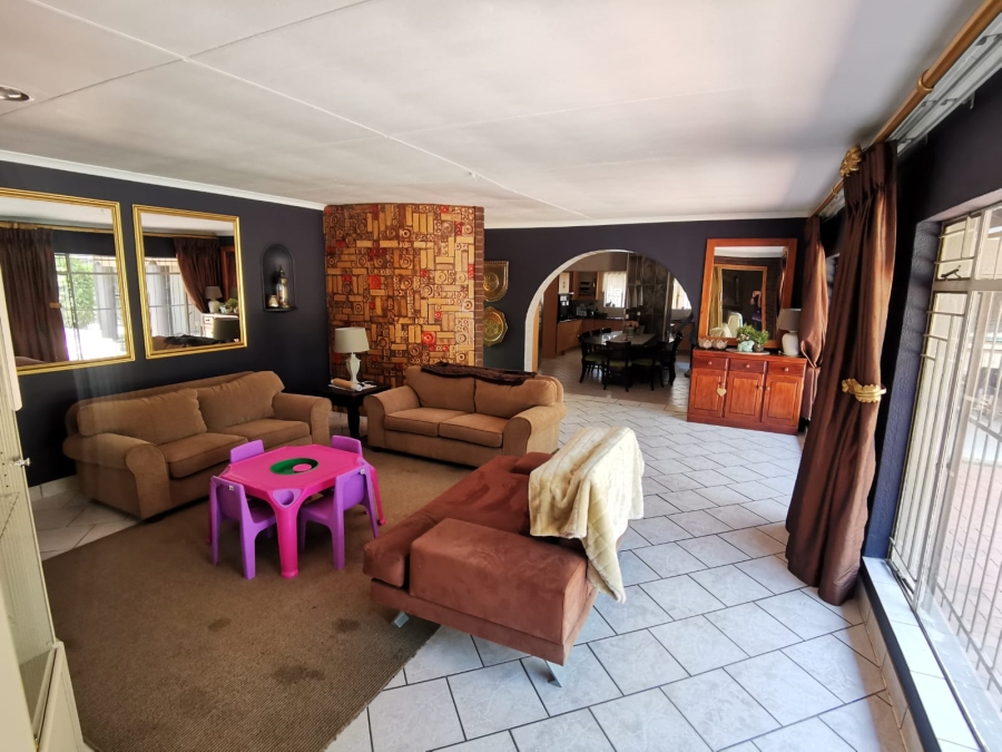3 Bedroom Property for Sale in Denneoord Gauteng