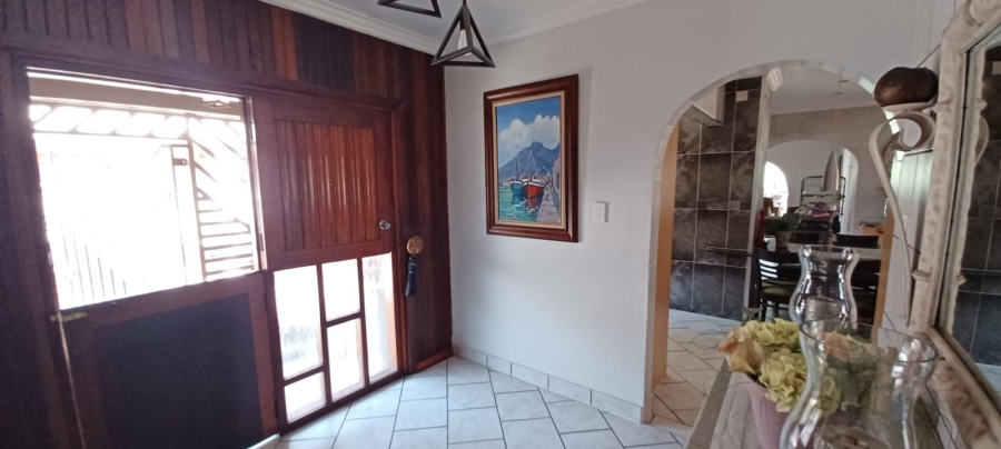 3 Bedroom Property for Sale in Denneoord Gauteng