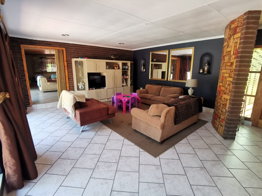 3 Bedroom Property for Sale in Denneoord Gauteng