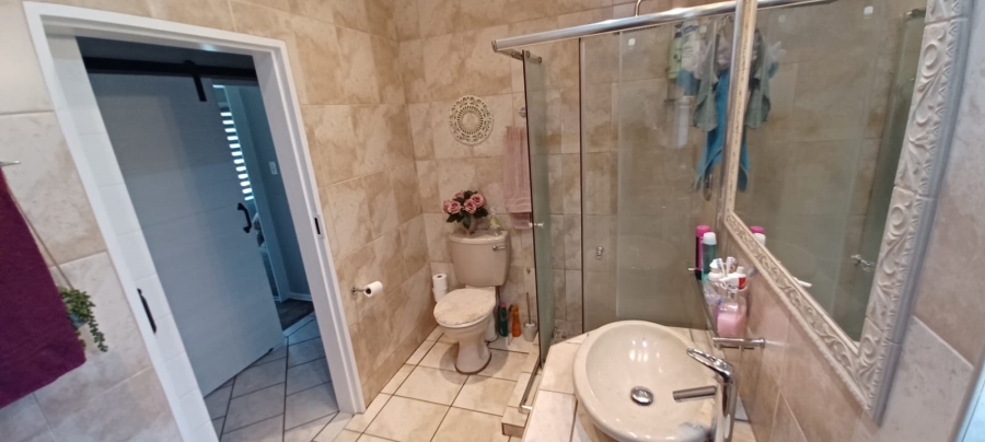 3 Bedroom Property for Sale in Denneoord Gauteng