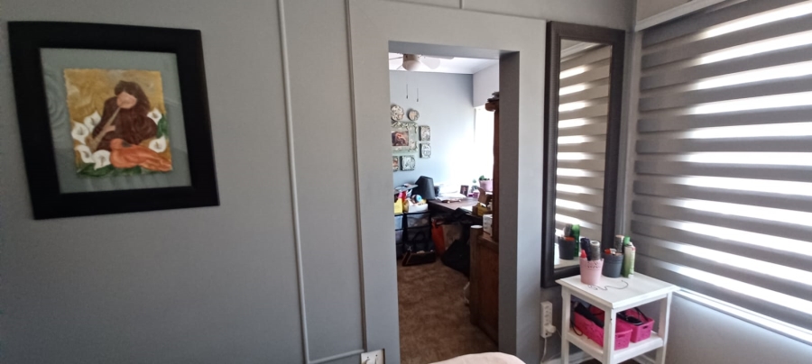 3 Bedroom Property for Sale in Denneoord Gauteng