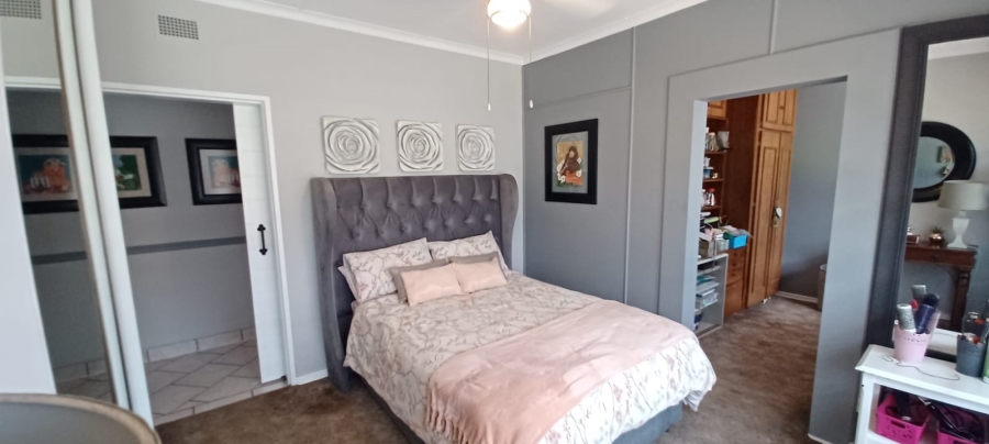 3 Bedroom Property for Sale in Denneoord Gauteng