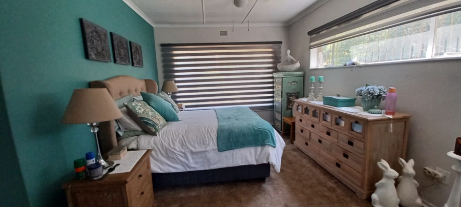 3 Bedroom Property for Sale in Denneoord Gauteng