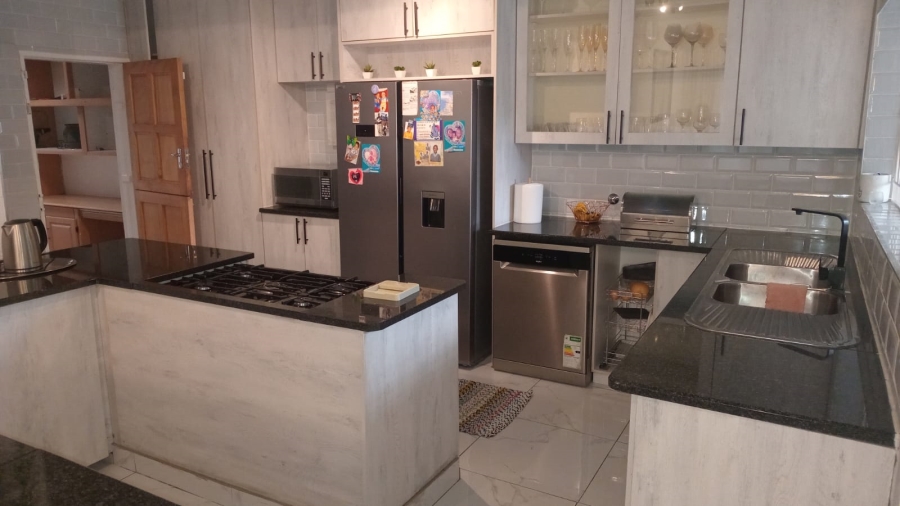 4 Bedroom Property for Sale in Mayfield Park Gauteng