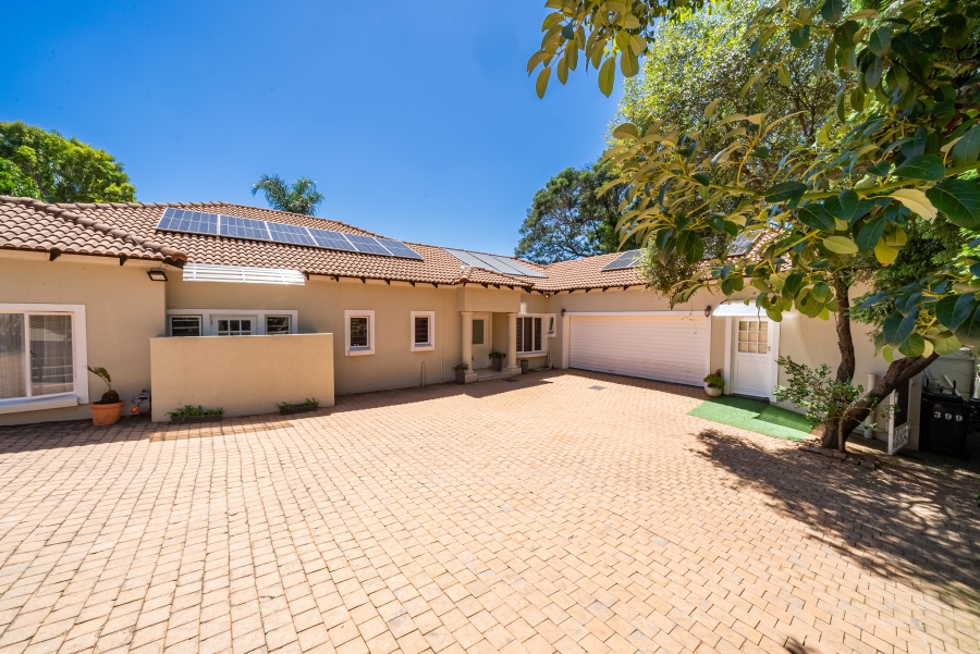 4 Bedroom Property for Sale in Waterkloof Ridge Gauteng