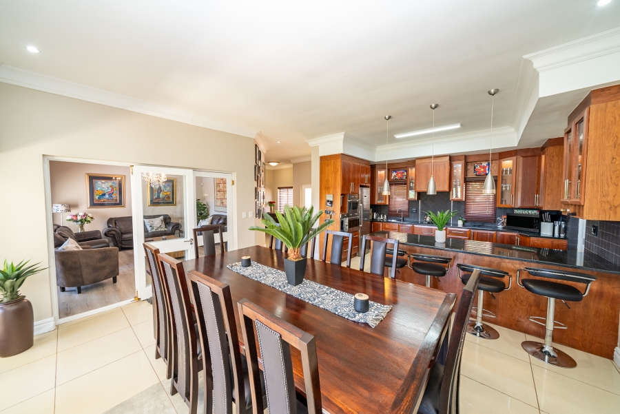 4 Bedroom Property for Sale in Waterkloof Ridge Gauteng