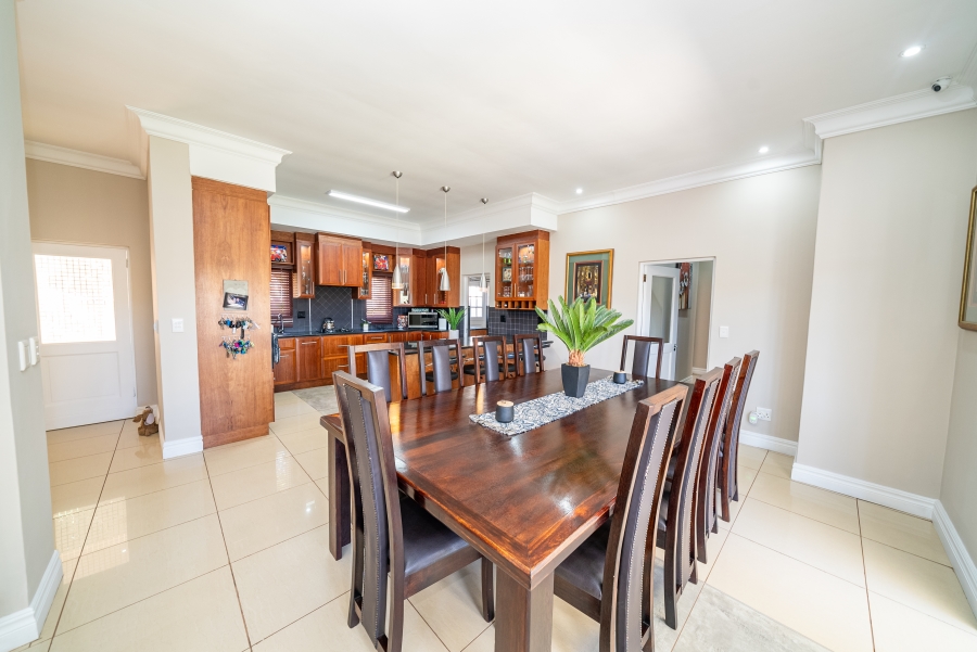 4 Bedroom Property for Sale in Waterkloof Ridge Gauteng