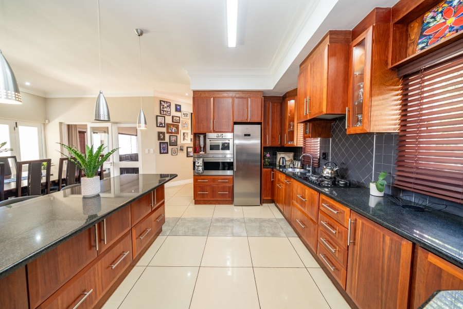 4 Bedroom Property for Sale in Waterkloof Ridge Gauteng