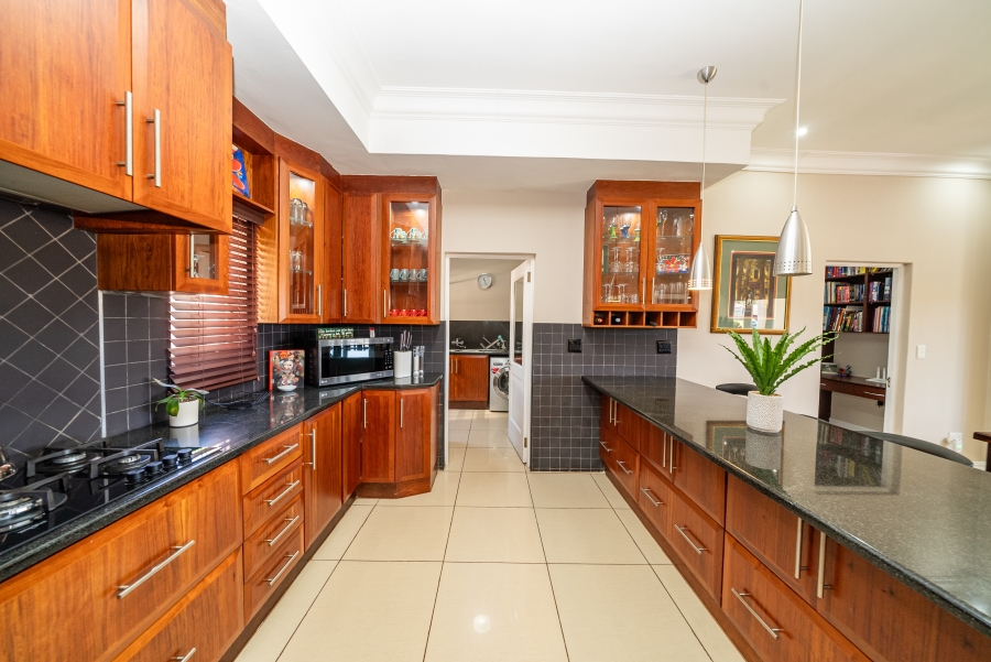 4 Bedroom Property for Sale in Waterkloof Ridge Gauteng