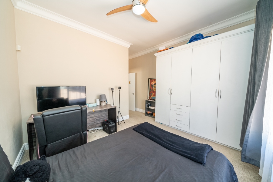 4 Bedroom Property for Sale in Waterkloof Ridge Gauteng