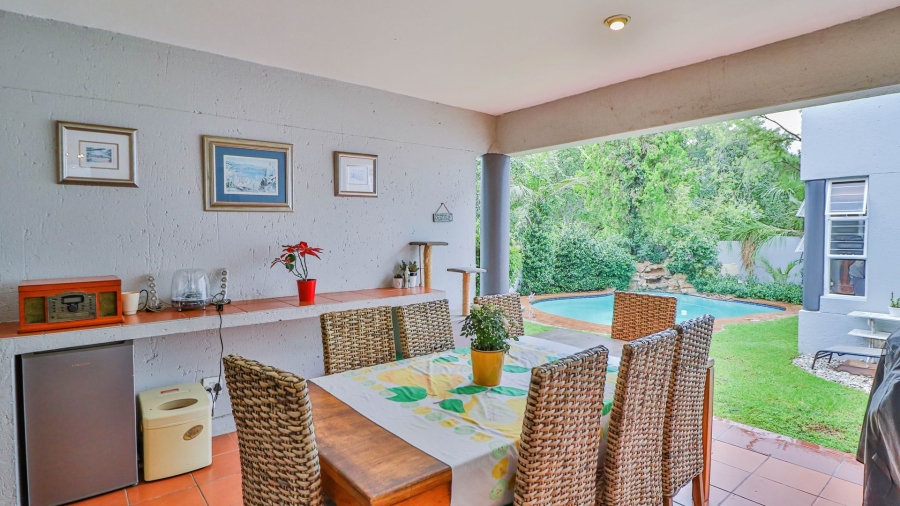 4 Bedroom Property for Sale in Magaliessig Gauteng