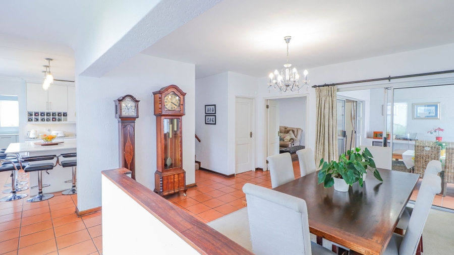 4 Bedroom Property for Sale in Magaliessig Gauteng