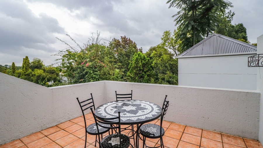 4 Bedroom Property for Sale in Magaliessig Gauteng