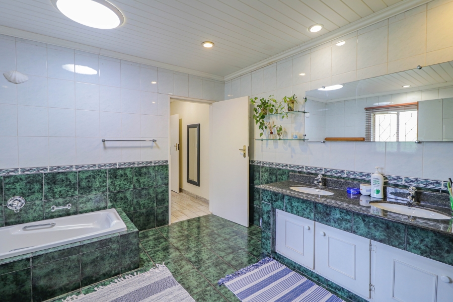 3 Bedroom Property for Sale in Bramley Gauteng