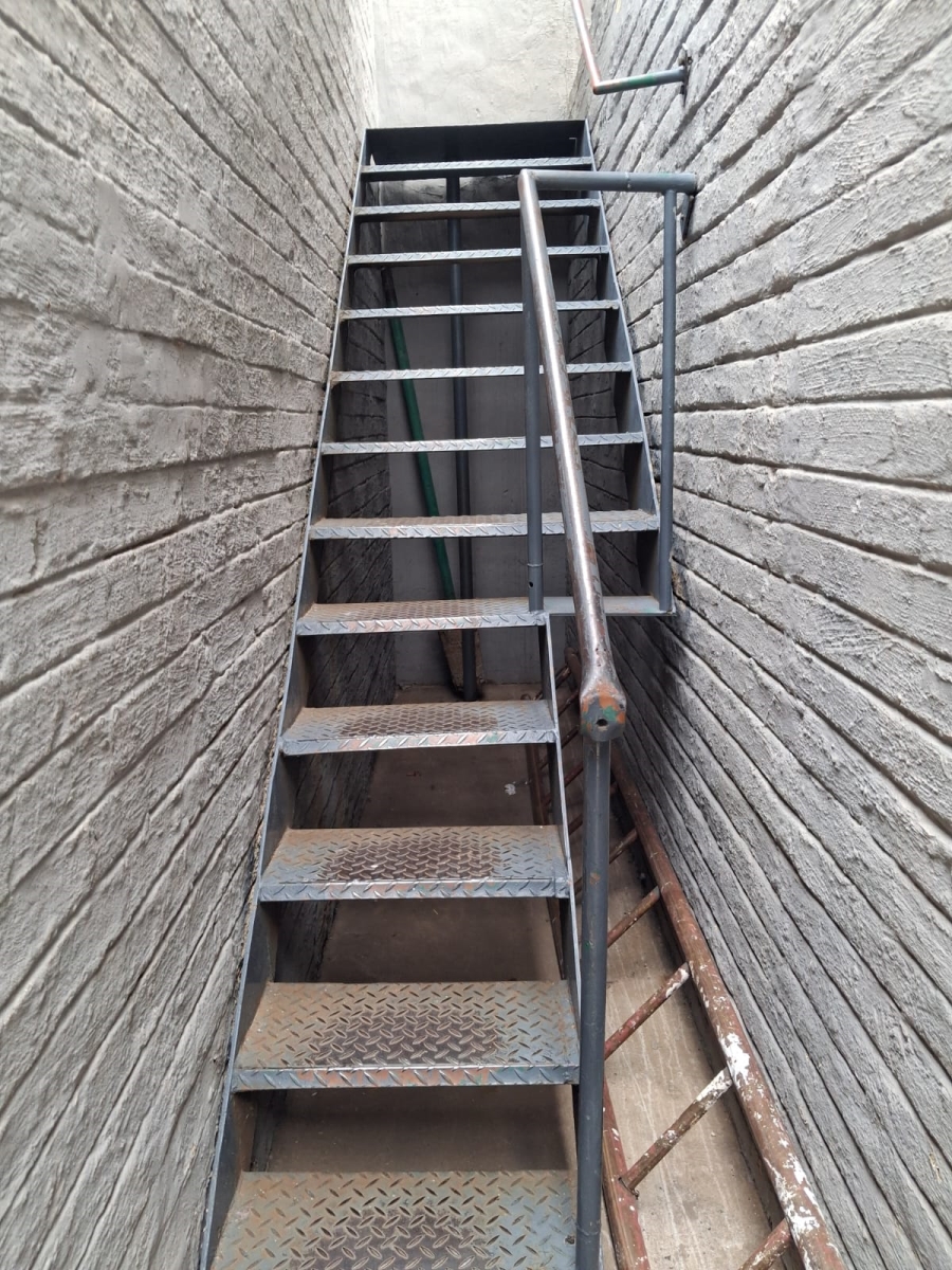 2 Bedroom Property for Sale in Three Rivers Gauteng