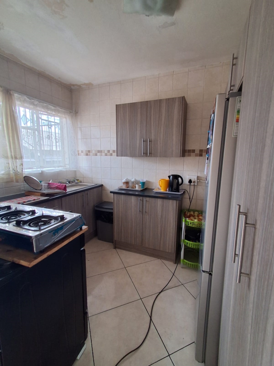 2 Bedroom Property for Sale in Three Rivers Gauteng