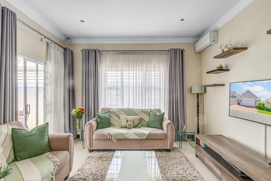 3 Bedroom Property for Sale in Broadacres Gauteng