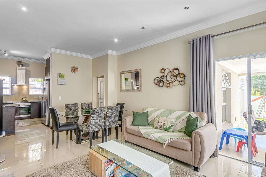 3 Bedroom Property for Sale in Broadacres Gauteng