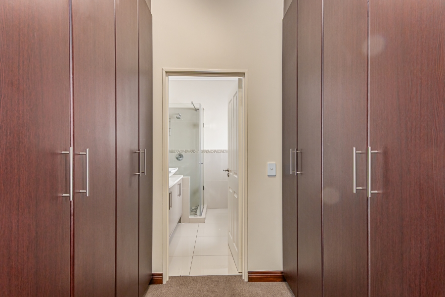 3 Bedroom Property for Sale in Broadacres Gauteng