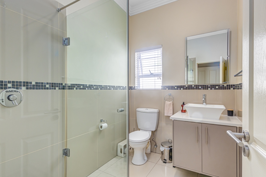 3 Bedroom Property for Sale in Broadacres Gauteng