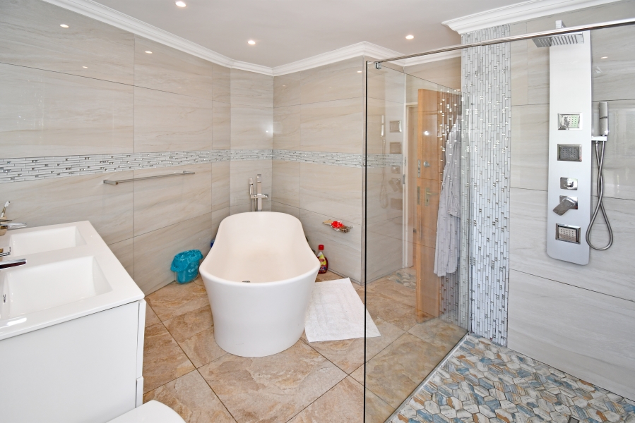 3 Bedroom Property for Sale in Randjesfontein A H Gauteng