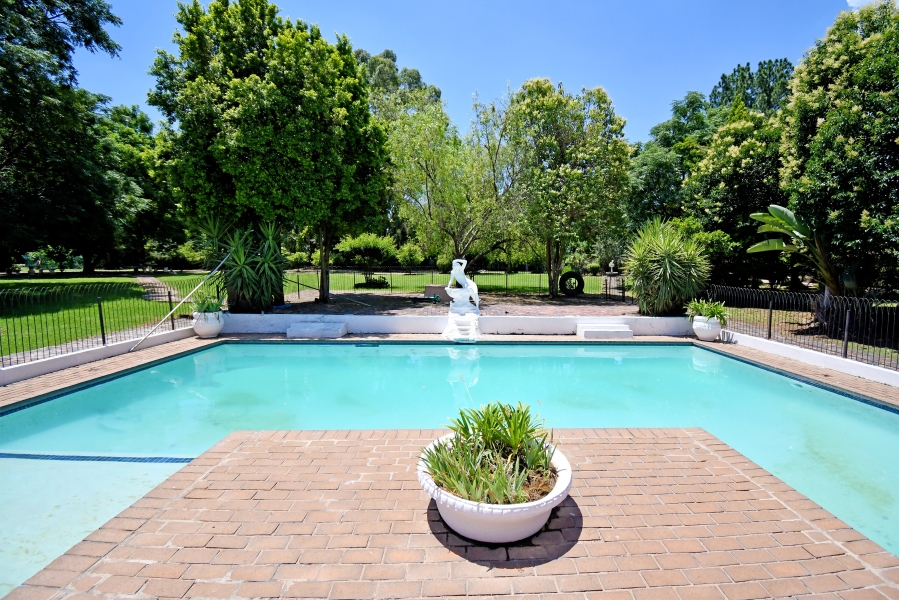 3 Bedroom Property for Sale in Randjesfontein A H Gauteng