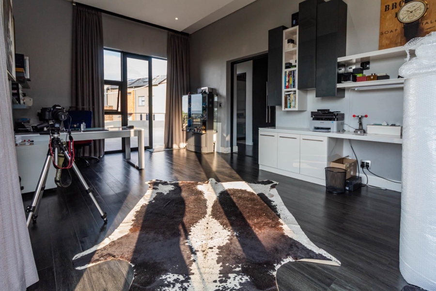 4 Bedroom Property for Sale in Copperleaf Estate Gauteng