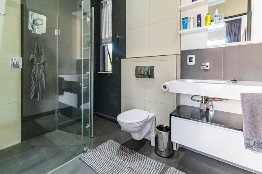 4 Bedroom Property for Sale in Copperleaf Estate Gauteng