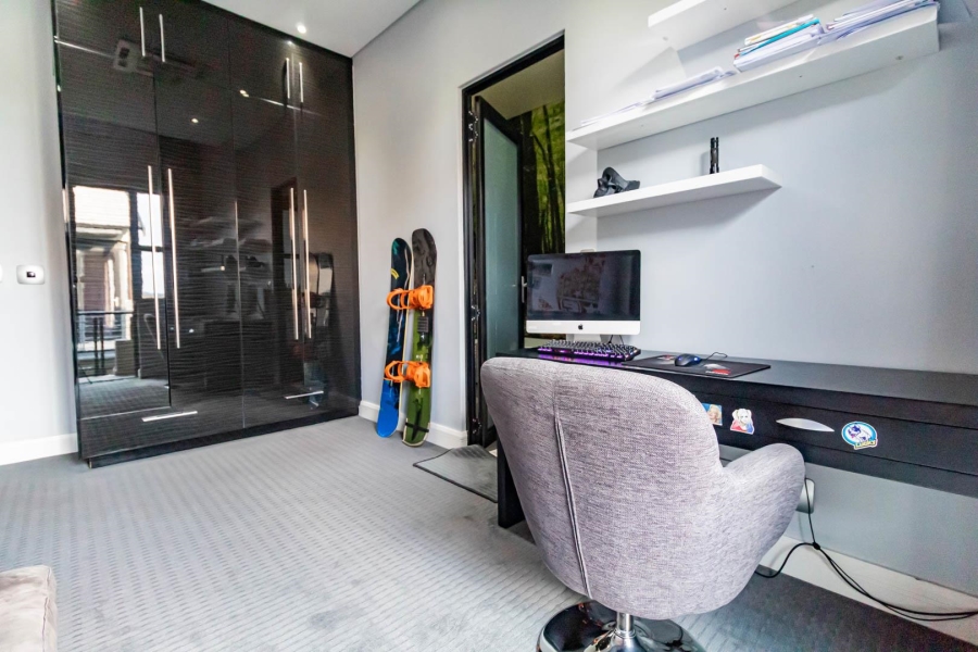 4 Bedroom Property for Sale in Copperleaf Estate Gauteng