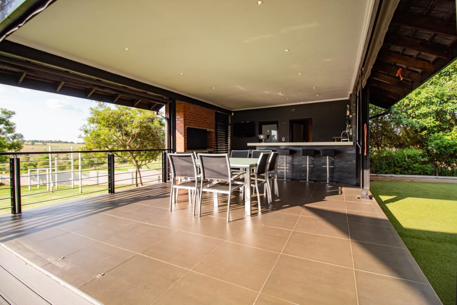 4 Bedroom Property for Sale in Copperleaf Estate Gauteng