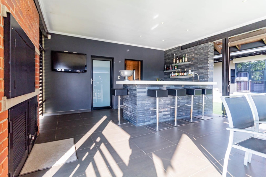 4 Bedroom Property for Sale in Copperleaf Estate Gauteng