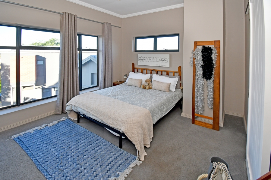 4 Bedroom Property for Sale in Copperleaf Estate Gauteng