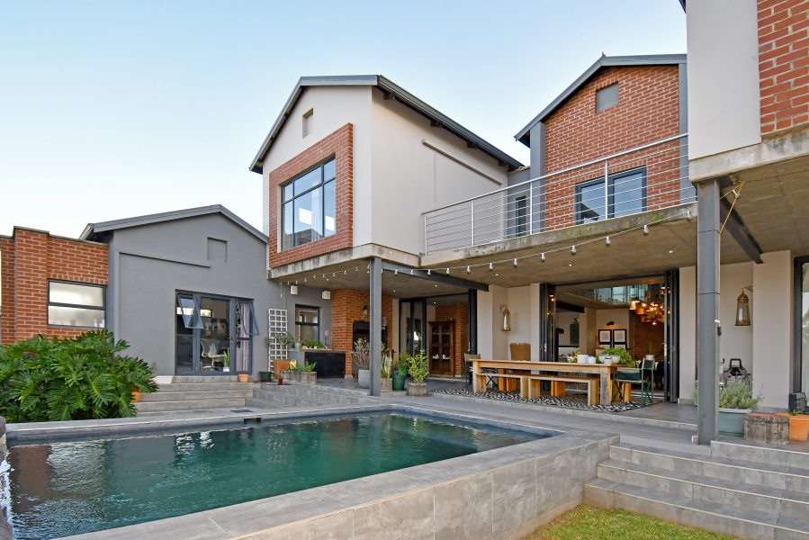4 Bedroom Property for Sale in Copperleaf Estate Gauteng
