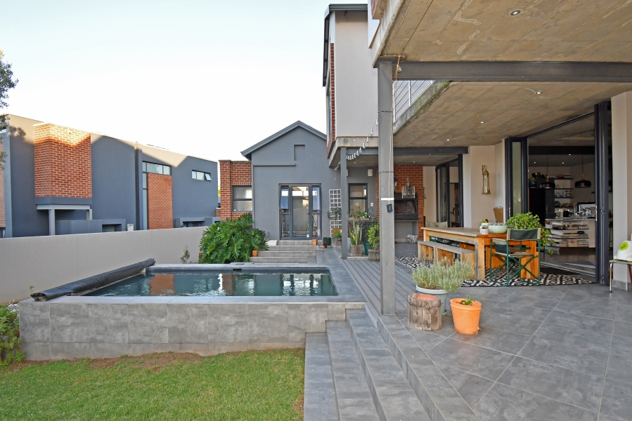 4 Bedroom Property for Sale in Copperleaf Estate Gauteng