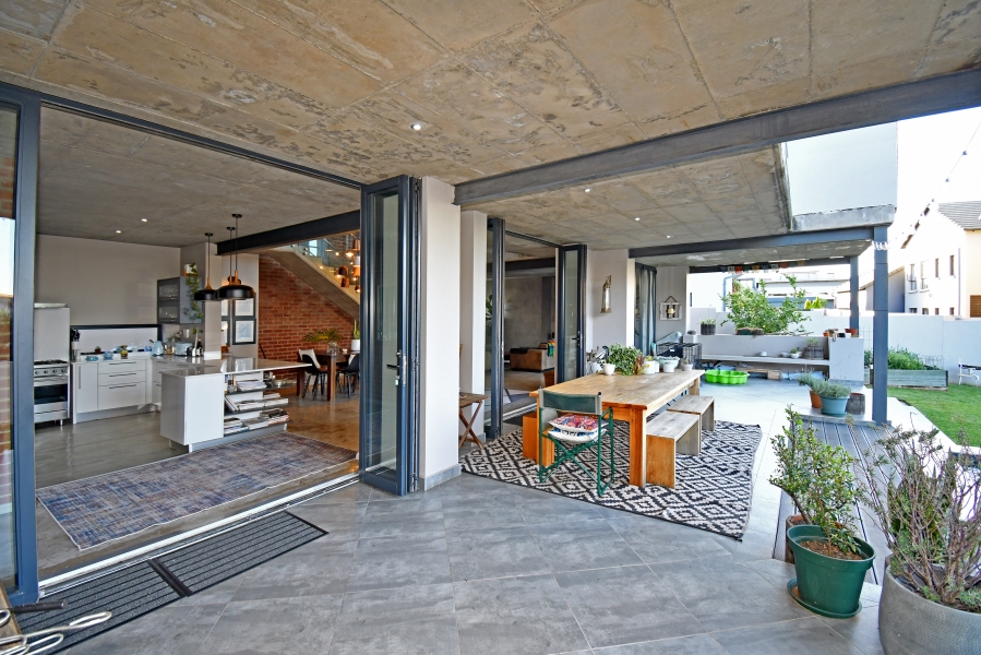 4 Bedroom Property for Sale in Copperleaf Estate Gauteng