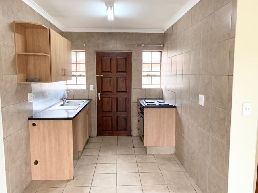 3 Bedroom Property for Sale in Olievenhoutbosch Gauteng