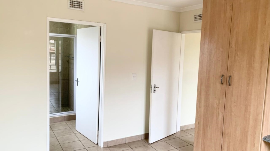 3 Bedroom Property for Sale in Olievenhoutbosch Gauteng
