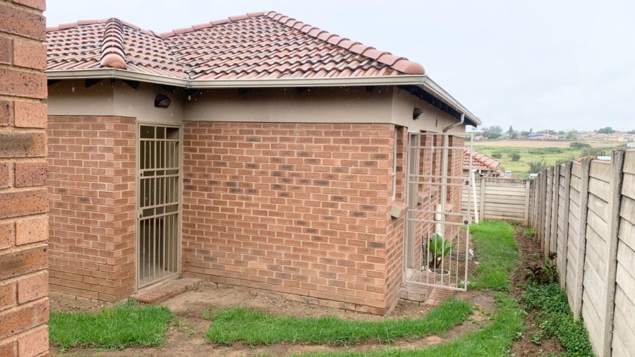 3 Bedroom Property for Sale in Olievenhoutbosch Gauteng