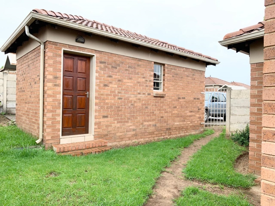 3 Bedroom Property for Sale in Olievenhoutbosch Gauteng