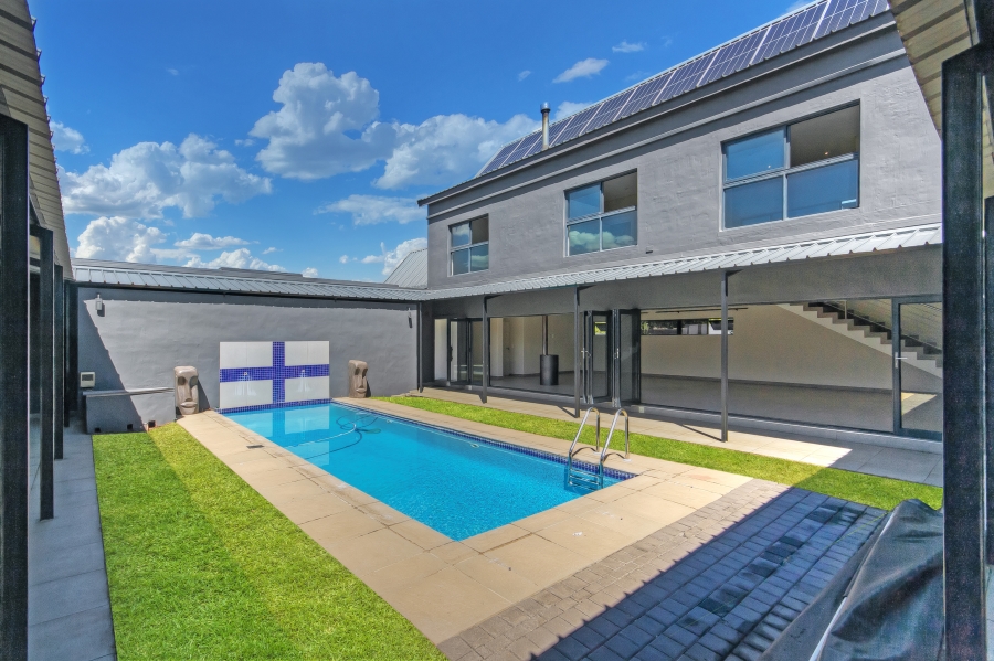 4 Bedroom Property for Sale in Waterfall Country Estate Gauteng