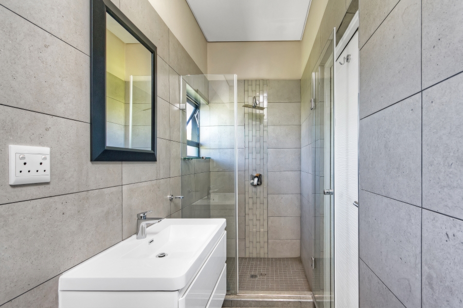 4 Bedroom Property for Sale in Waterfall Country Estate Gauteng