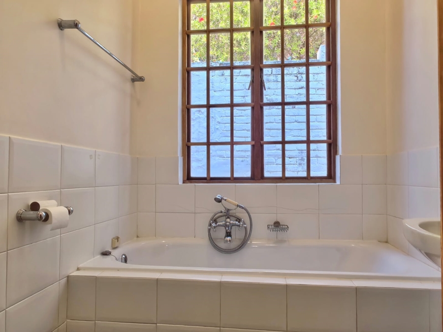 To Let 3 Bedroom Property for Rent in Melville Gauteng