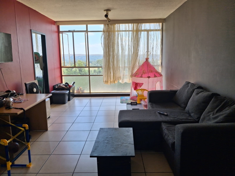 2 Bedroom Property for Sale in Silverton Gauteng