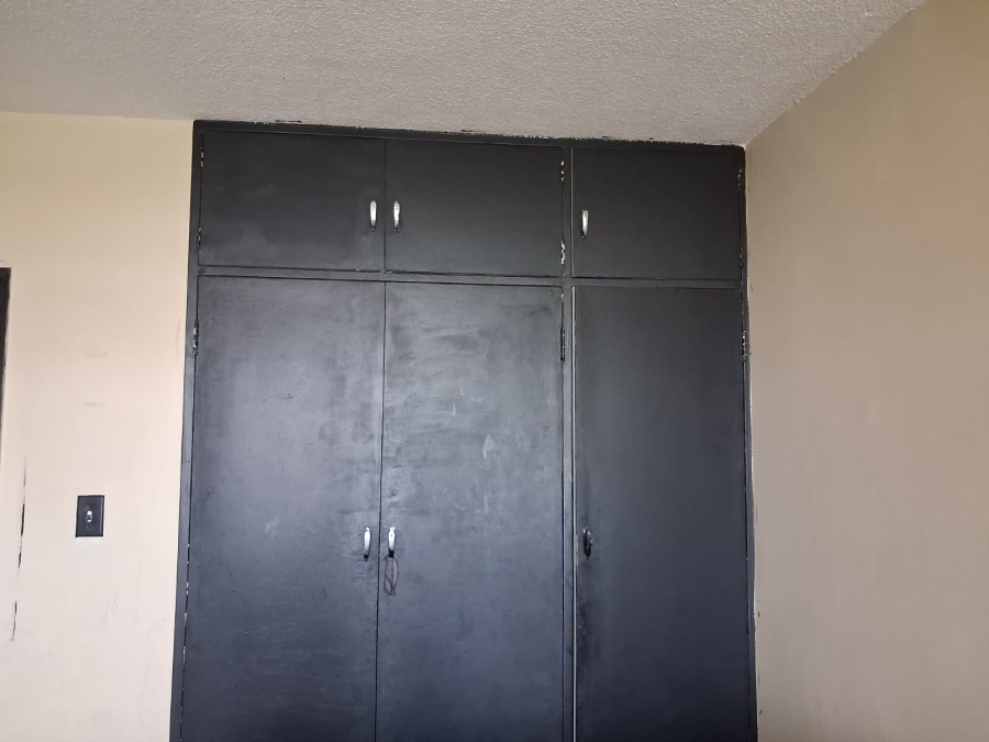 2 Bedroom Property for Sale in Silverton Gauteng