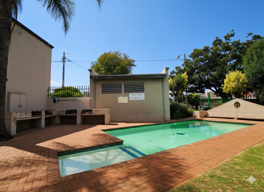 2 Bedroom Property for Sale in Malvern East Gauteng