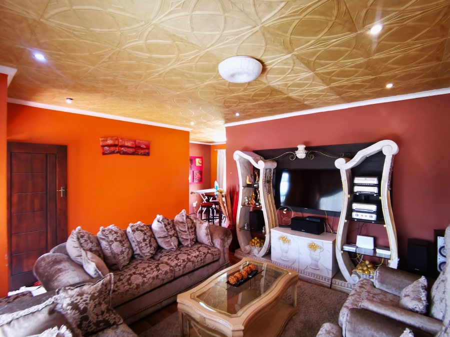 3 Bedroom Property for Sale in Terenure Gauteng